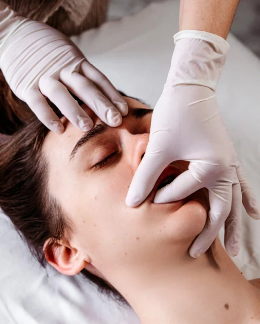 Operatore di Face Lifting