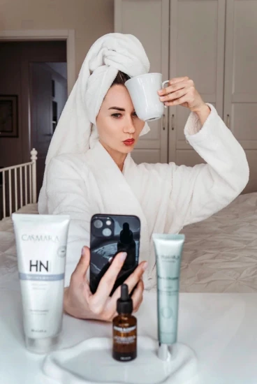 Beauty social media marketing slide 1